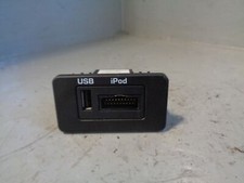Audio USB iPod Port  AH22 19C166 AA Discovery 4 Range Rover Sport L322