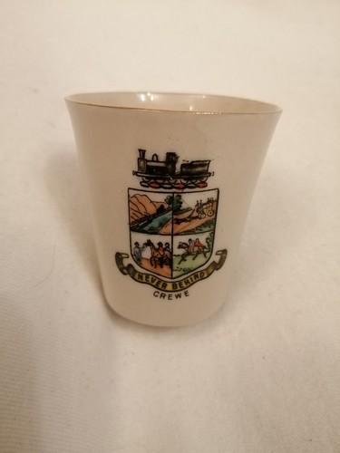 Carlton crested china shot - carlton,