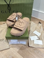 Gucci Women’s Interlocking GG Beige Platform Sliders Size 8UK/EU41