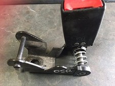 BMW E46 3 series Compact OSR drivers side rear seat belt buckle 8253872