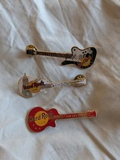 Hard Rock Cafe guitar pin badges - London Oasis 1999