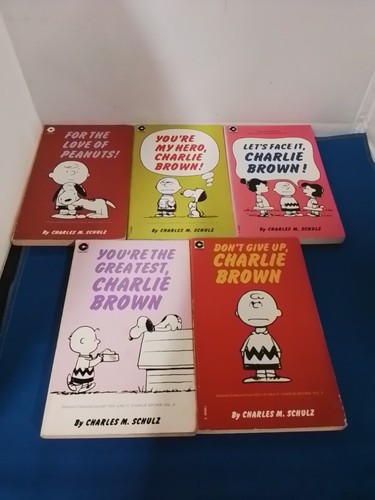 Charlie brown snoopy book - brown,