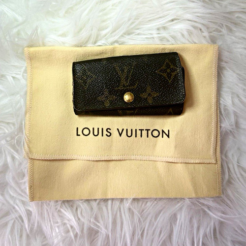 Louis vuitton key holder - 4,