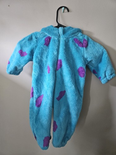 Sully monsters inc - monsters, one