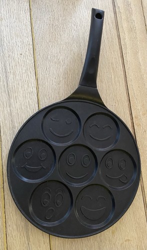 Kirkton house smiley - smiley, faces
