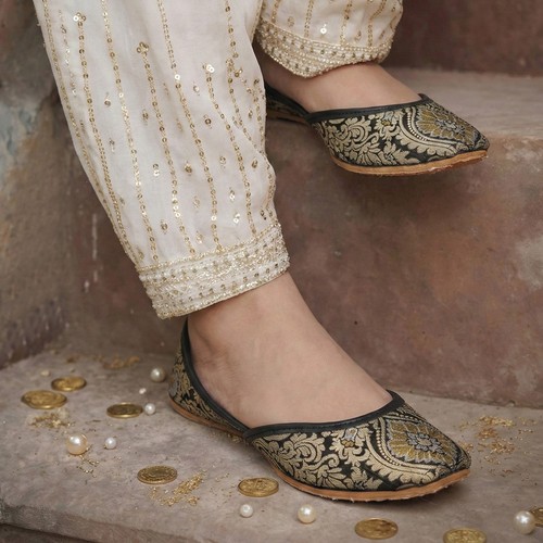 Womens handmade jutti - handmade,