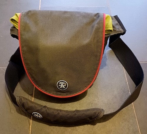 Crumpler camera bag - camera,