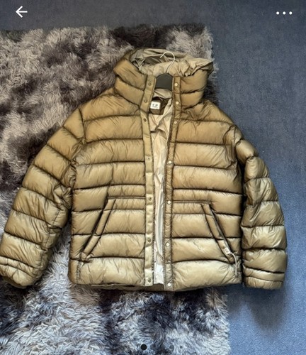 Company green puffer - green,