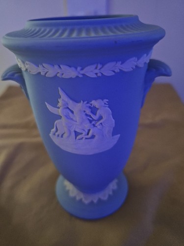 Vintage 1977 wedgewood blue - vintage,