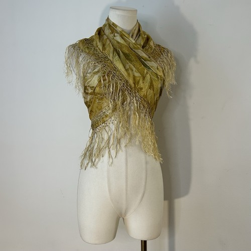 Vintage 100 silk piano shawl - 100%,