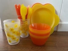 Vintage Picnicware 1970s