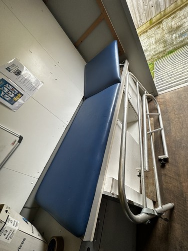 Ambulance stretcher