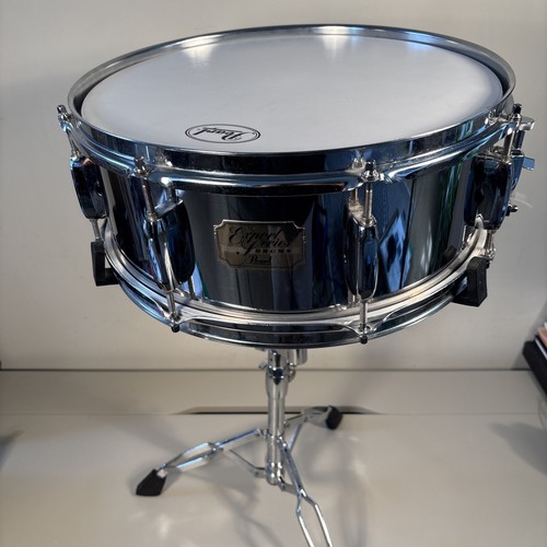 Pearl export chrome over wood - over,