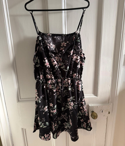 Black floral neck strappy - floral, v-neck