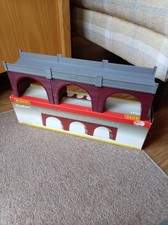 HORNBY 00 GAUGE - R180 - Three Arch Viaduct Bridge - Snap Together Boxed