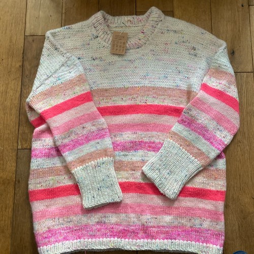 Hand knitted scandi 100 - , per