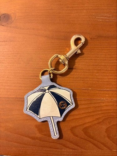 Gucci key holder leather charm - key,