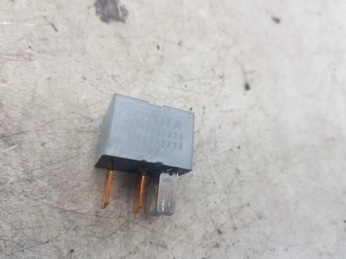 Toyota previa relay - toyota, r3