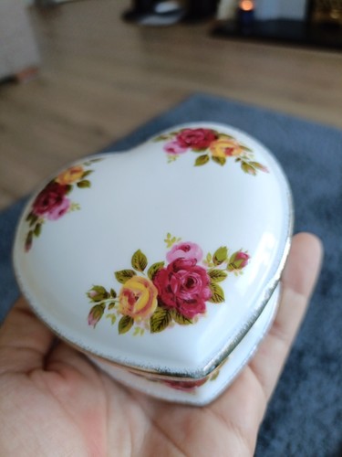 Vintage bone china cottage - bone, "cottage