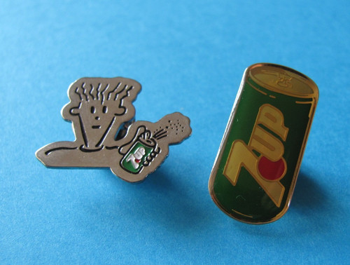 Vintage 7up pin - 2,,