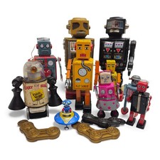 Vintage Tin Robot Lot Of 10
