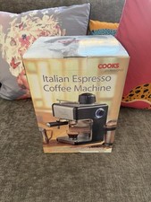 Cooks professional Italian