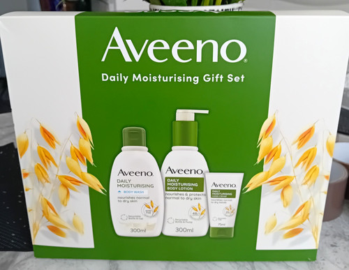 Aveeno daily moisturising gift - daily,
