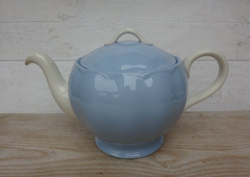 Grindley petal teapot lupin - teapot,