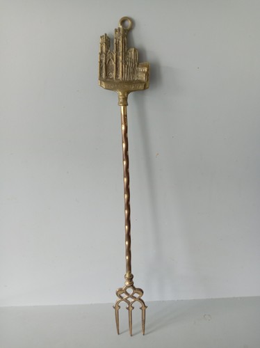 Vintage york minster brass - minster",