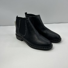 Peacocks Women’s Classic