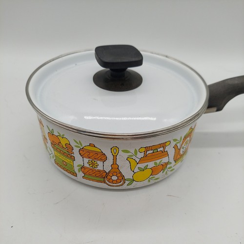 Vtg 70s cookware - vtg, white