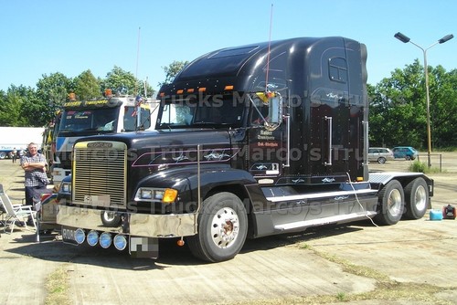 Truck photo freightliner - truck,