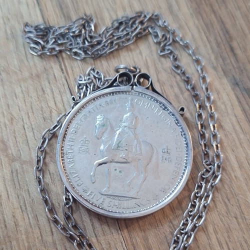 Silver tone royalty coin - silver,