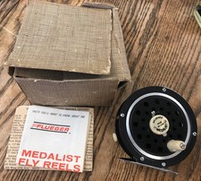 Vintage PFLUEGER Fly Casting