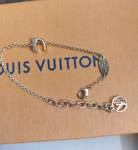 Auth louis vuitton me - &,