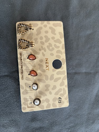 Pack earings next - of,