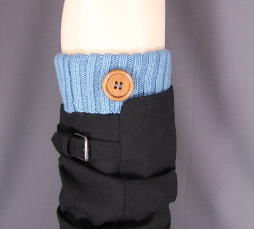 Blue ribbed sweater knit boot