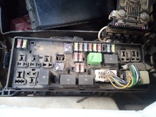 FUSE BOX UNIT / 2389698 FOR