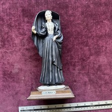 Auro Belcari Figurine Lady in