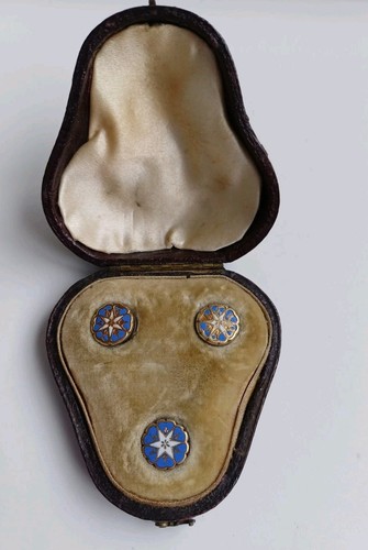Beautiful little enamel gilded