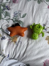 Two Bath Toys 6m+ Turtle And Starfish BNWT stocking fillers for baby or toddler 