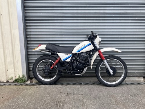Suzuki 400 1982 twin - dr, s