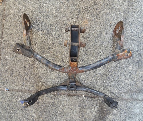 Cbr125 front fairing bracket - cbr125,