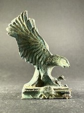 ANCIENT ROMAN BRONZE EAGLE STATUETTE W/ OUTSTRETCHED TALONS ON STAND 100-300 AD