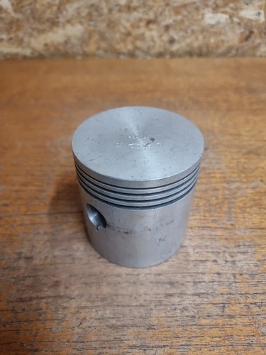 Genuine bsa piston 1024 - piston, 66