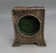 NEEDS ATTENTION AF EDWARDIAN HAMMERED SILVER FRONTED POCKET WATCH STAND / HOLDER