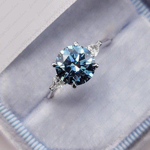 Blue round pear - blue,