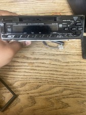 Kenwood KMD-673R Single-DIN
