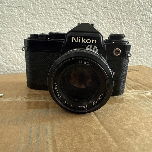 Nikon black 35mm - nikon,
