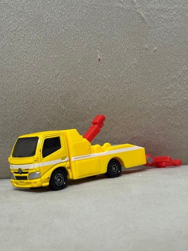 Tomica toyota dyna tow - tomica,